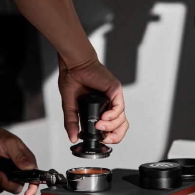 MUVNA DIGITAL CALIBRATED COFFEE TAMPER: 58.35MM RIBBED BASE BLACK