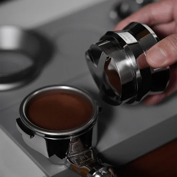 MUVNA Espresso Stainless Steel Gravity Adaptive Height Distributor - Image 3