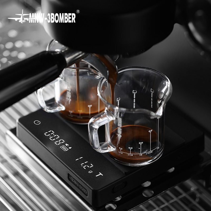 ⁦MHW-3BOMBER Cube Coffee Scale 2.0 – Black⁩ - الصورة ⁦5⁩