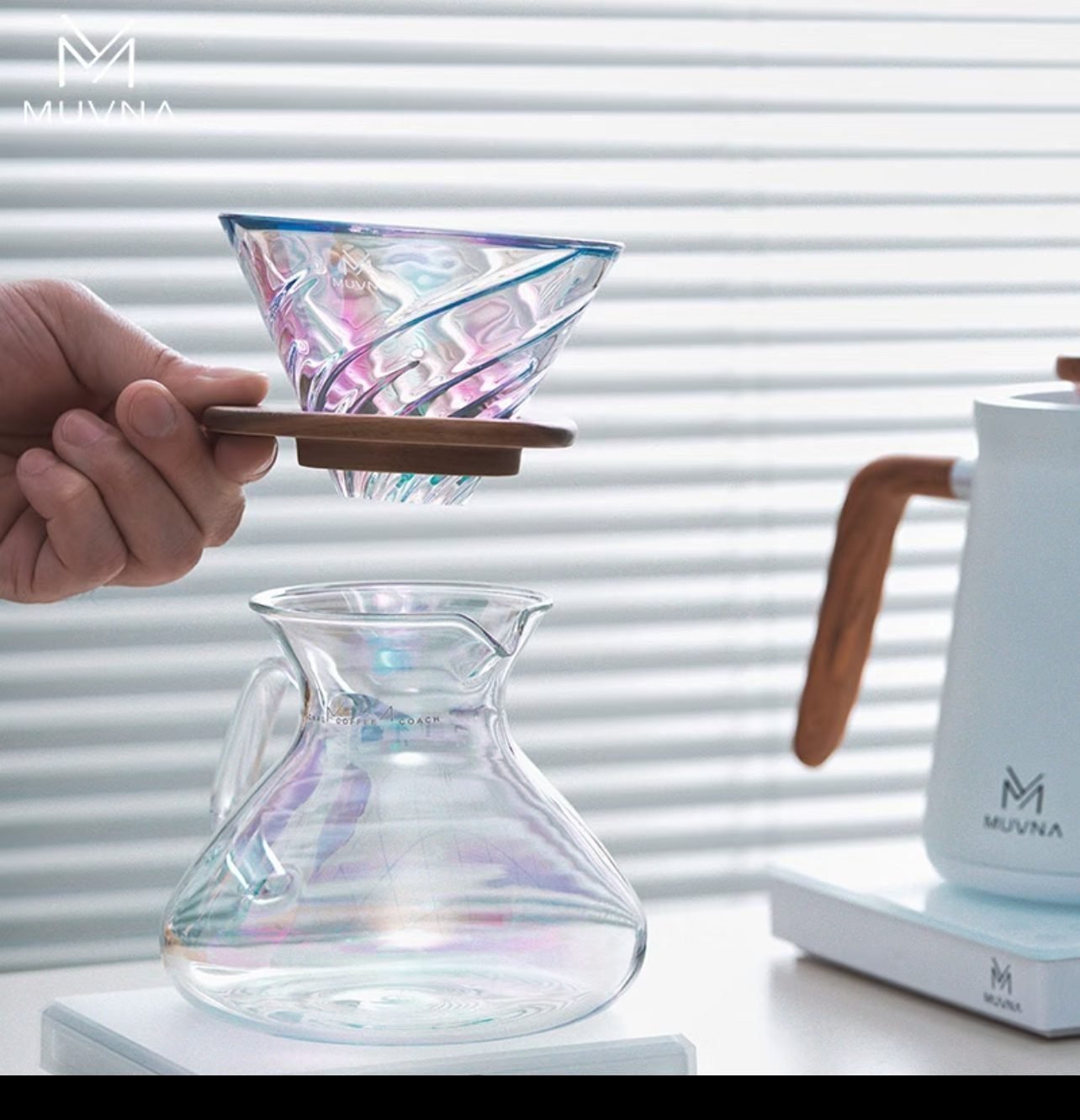 ⁦MUVNA Colorful – 450ml Pour Over Coffee Maker⁩ - الصورة ⁦5⁩