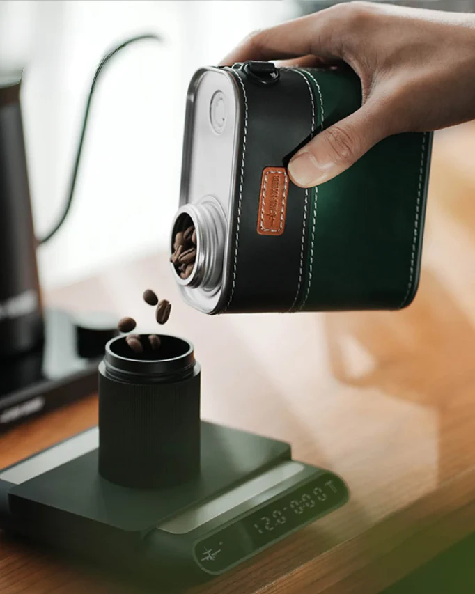 MHW-3BOMBER METAL SEALED CONTAINER - الصورة 4