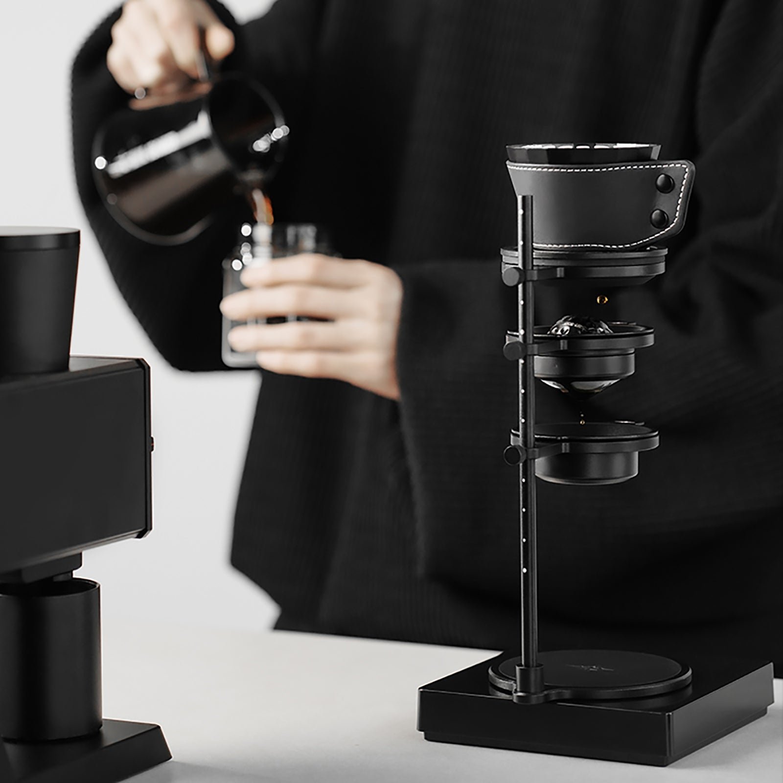 ⁦MHW-3BOMBER SMOOTH POUR OVER CHILLING BALL STAND⁩ - الصورة ⁦3⁩