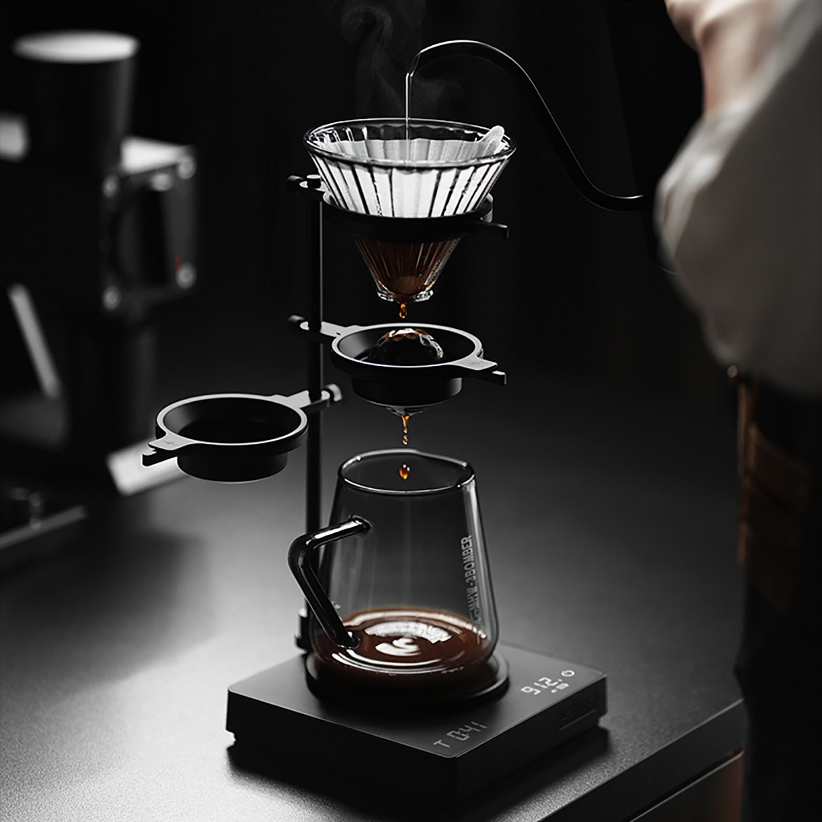 ⁦MHW-3BOMBER SMOOTH POUR OVER CHILLING BALL STAND⁩ - الصورة ⁦4⁩