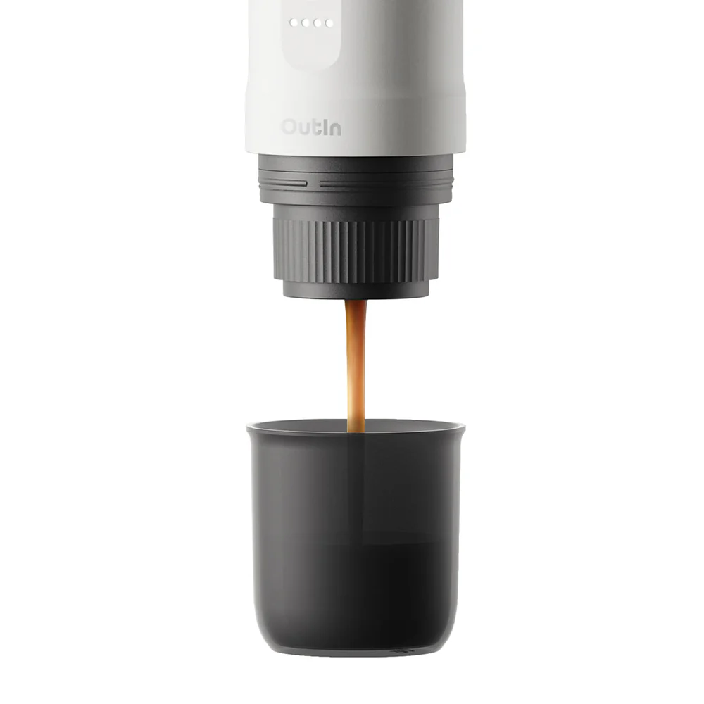 ⁦OutIn Nano Portable Espresso Machine (Pearl White)⁩ - الصورة ⁦4⁩