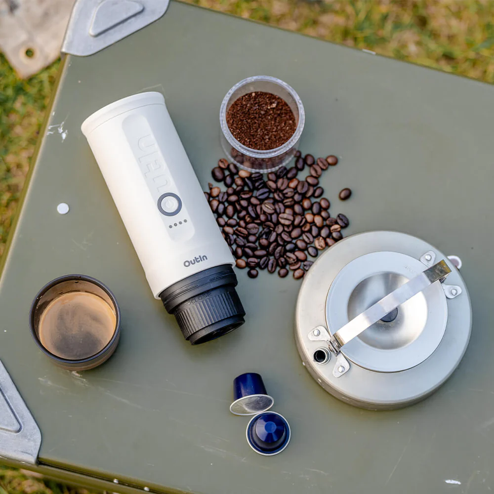 ⁦OutIn Nano Portable Espresso Machine (Pearl White)⁩ - الصورة ⁦5⁩