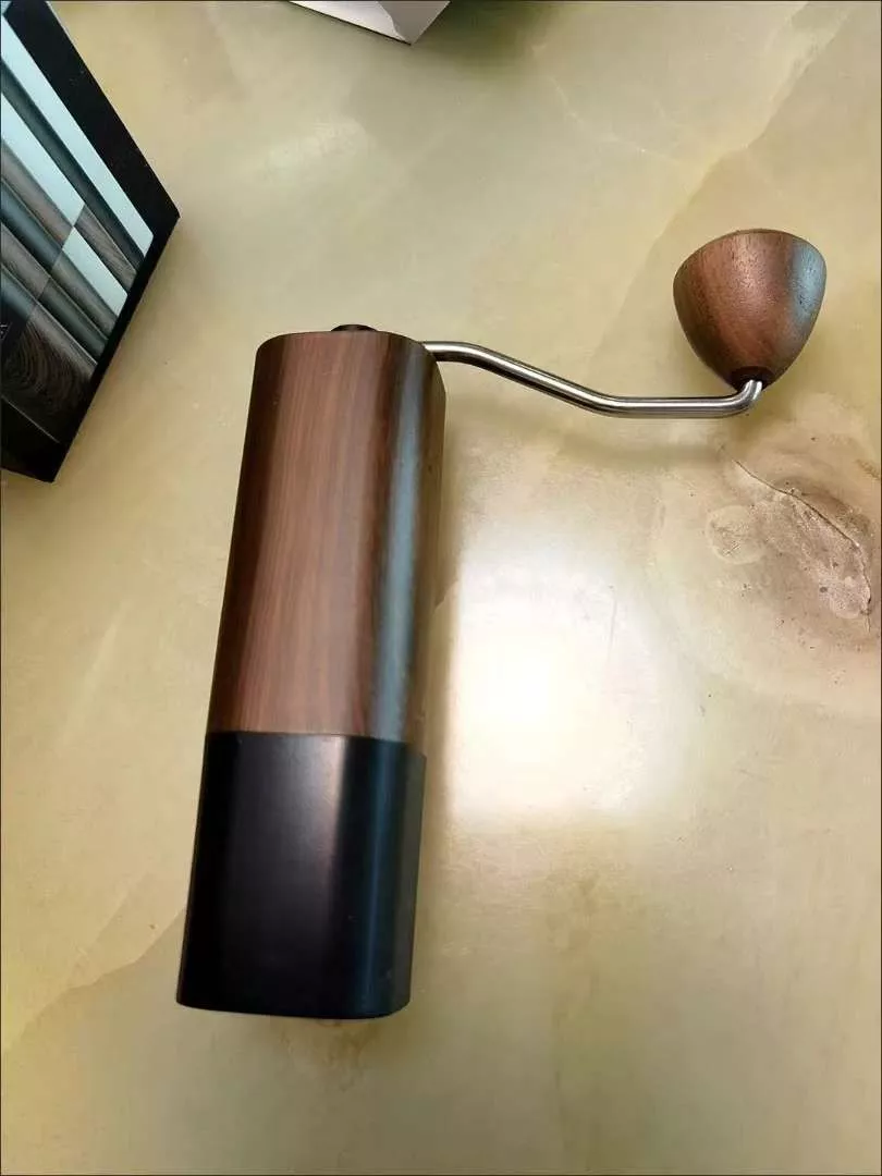 Coffee grinder - الصورة 2