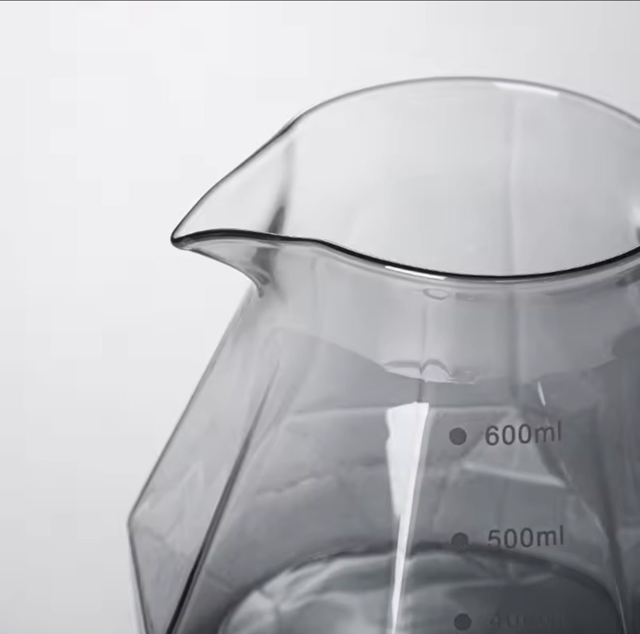 Dark V60 coffee server 02 - الصورة 8